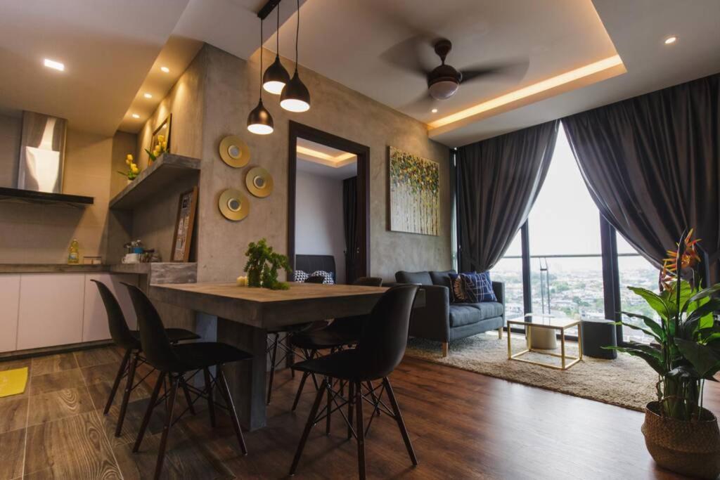 Jazz Suites 1 Vivacity 쿠칭 외부 사진