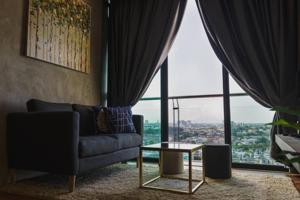 Jazz Suites 1 Vivacity 쿠칭 외부 사진